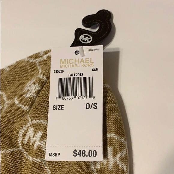 Michael Kors Beanie Hat - Picture 2 of 4